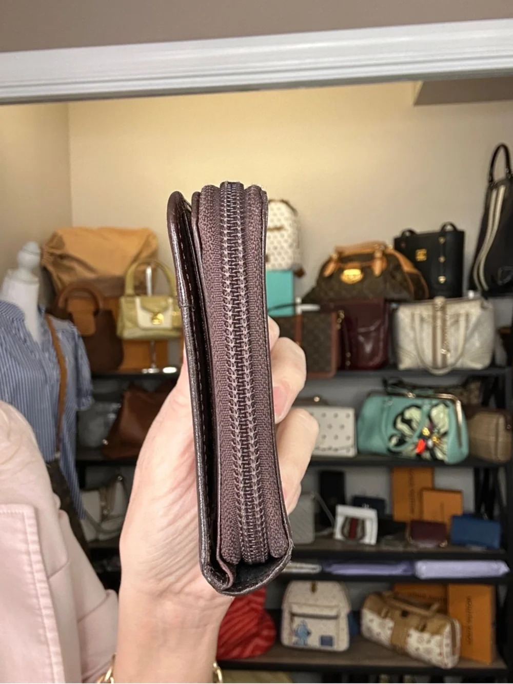 Authentic Burberry Nova Check wallet Canvas and Brown Leather Zip Wallet - Picture 3 of 11